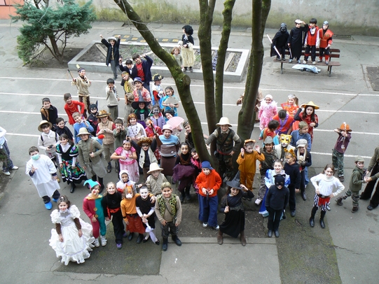 group2.jpg
